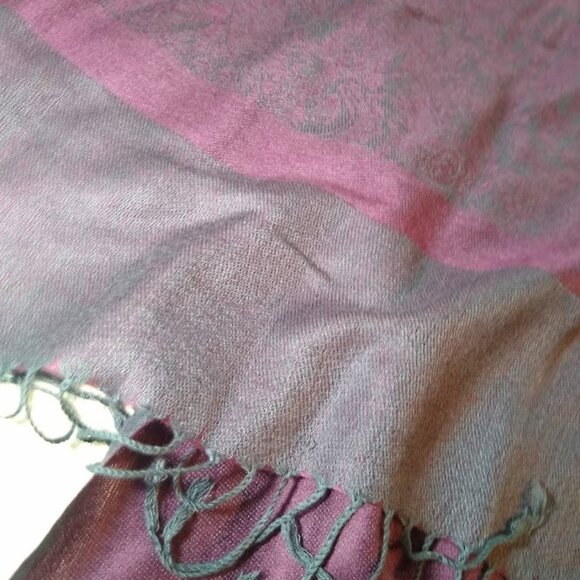PASHMINA  long  pashmina  &  silk  scarf/wrap/shawl/coverup - Picture 12 of 12